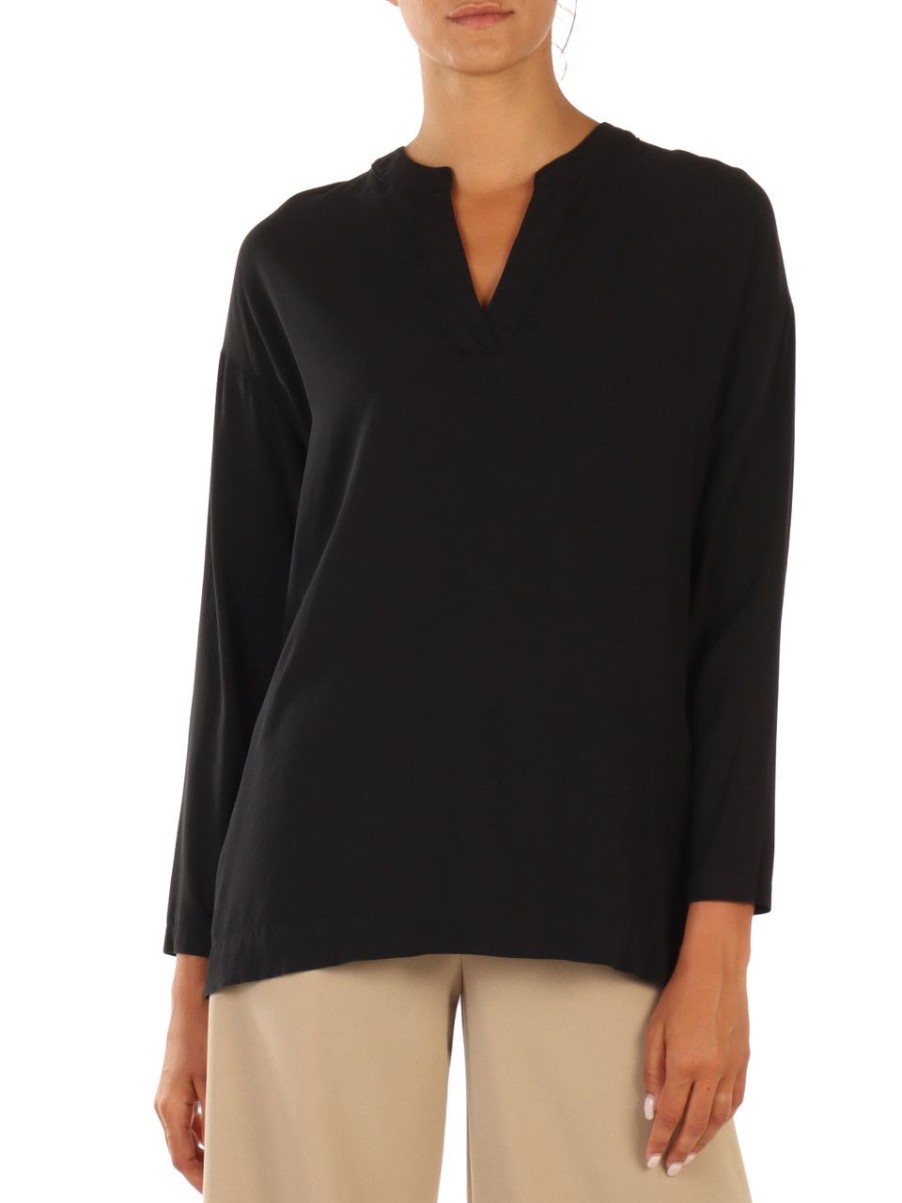 Donna ALESSIA SANTI | Blusa In Viscosa Con Collo A V Nero